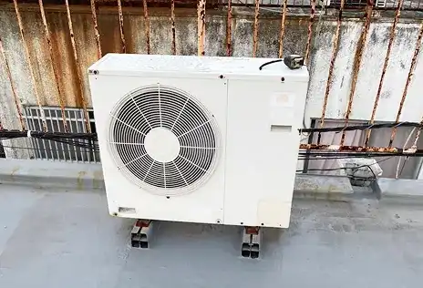 耐久性に不安のある室外機基礎の例