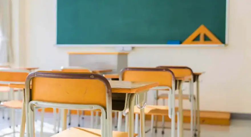 学校関連に設置される方